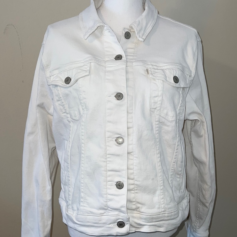 LEVI’S White Denim Jacket